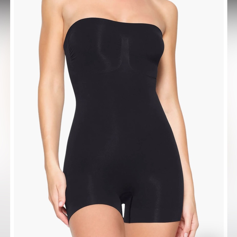 Skims Seamless Sculpt Strapless Shaper Bodysuit